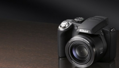 Nikon COOLPIX P80: Un aparat digital compact cu pretentii de D-SLR