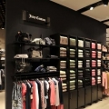 Primul magazin Collective - Foto 6 din 8
