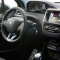 Peugeot 208 - Foto 11 din 15