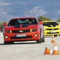 Chevrolet Camaro - Foto 12 din 32