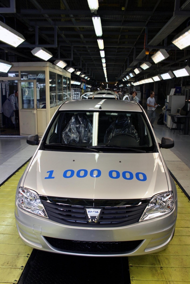 Dacia a produs un milion de vehicule pe platforma X90 - Foto 3 din 3