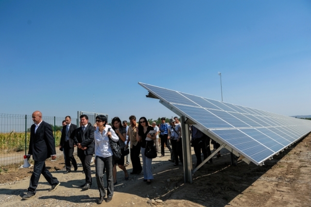 Cum arata parcul fotovoltaic dezvoltat in Vrancea cu know-how danez si portughez (Galerie Foto) - Foto 14 din 28