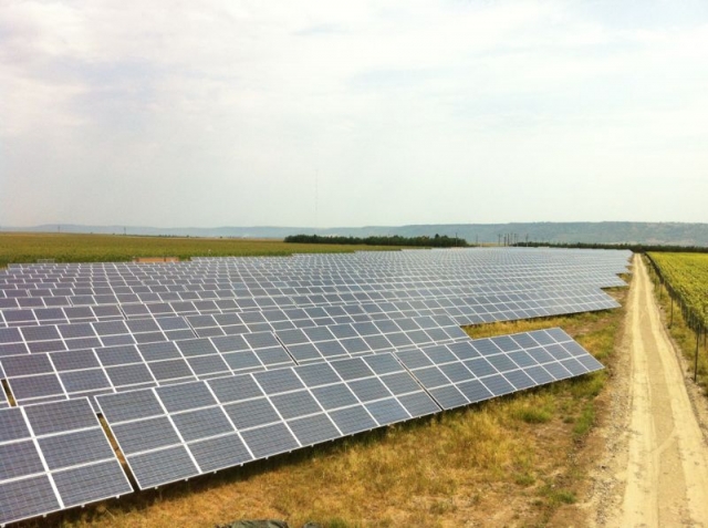 Cum arata parcul fotovoltaic dezvoltat in Vrancea cu know-how danez si portughez (Galerie Foto) - Foto 1 din 28