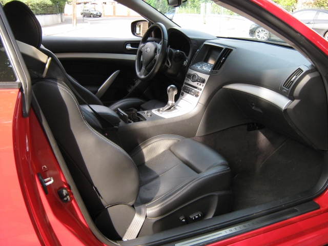 Test Drive Wall-Street: Infiniti G37 Coupe - Foto 19 din 28