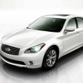 Infiniti M35 hybrid - Foto 1 din 4