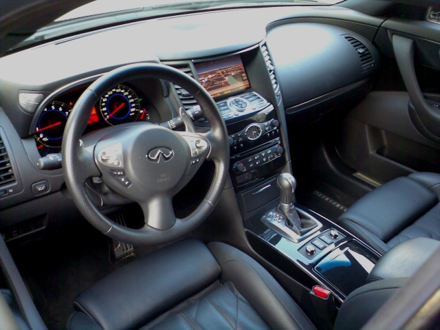 Test Drive Wall-Street: Infiniti FX50 S - Foto 24 din 30
