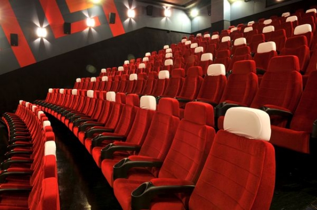 Cum arata cel mai mare complex de cinematografe din tara - Foto 5 din 14