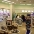 Cum arata o farmacie de mall: Multe cosmetice si mai putine medicamente - Foto  - 2