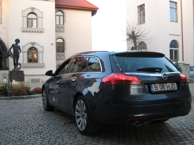 Test Drive Wall-Street: Opel Insignia Sports Tourer - Foto 12 din 28