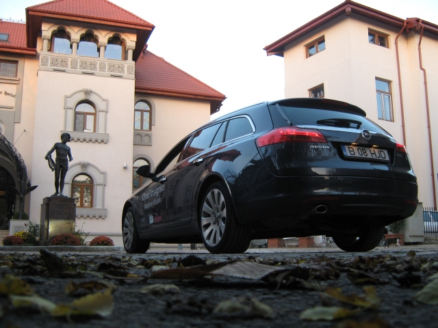 Test Drive Wall-Street: Opel Insignia Sports Tourer - Foto 13 din 28