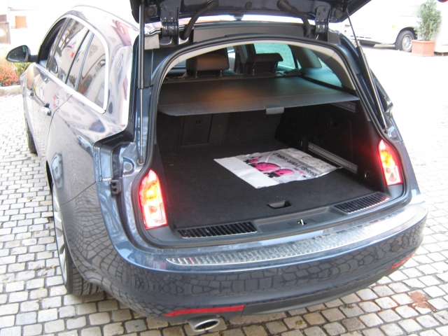 Test Drive Wall-Street: Opel Insignia Sports Tourer - Foto 15 din 28