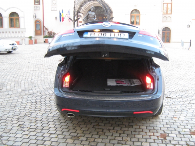 Test Drive Wall-Street: Opel Insignia Sports Tourer - Foto 17 din 28