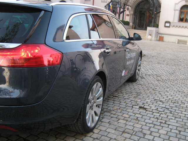 Test Drive Wall-Street: Opel Insignia Sports Tourer - Foto 19 din 28