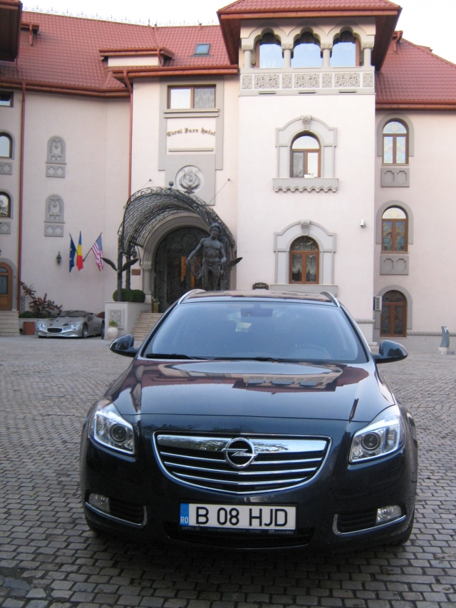 Test Drive Wall-Street: Opel Insignia Sports Tourer - Foto 10 din 28