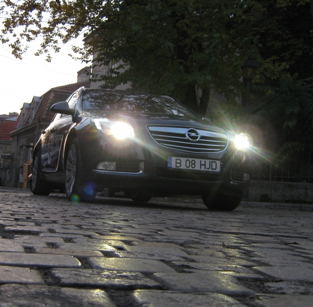 Test Drive Wall-Street: Opel Insignia Sports Tourer - Foto 11 din 28