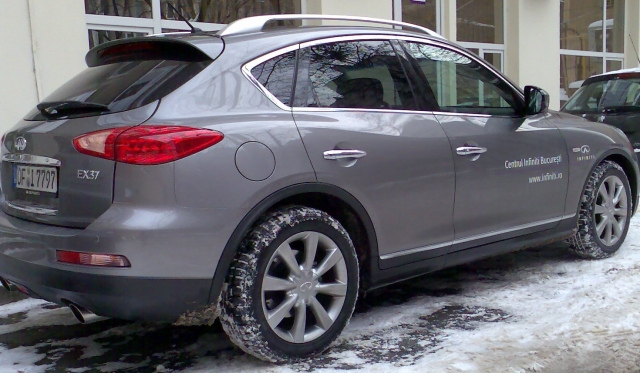 Test Drive Wall-Street: Infiniti EX37 GT - Foto 9 din 25