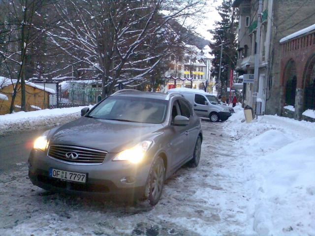 Test Drive Wall-Street: Infiniti EX37 GT - Foto 1 din 25