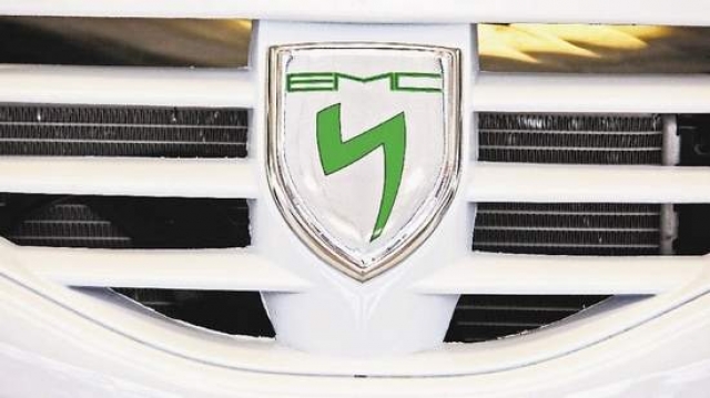 Trei modele electrice Dacia Logan, lansate in America - Foto 2 din 4