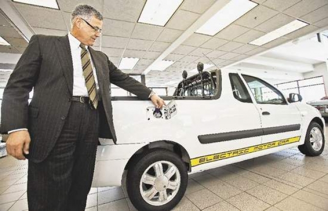 Trei modele electrice Dacia Logan, lansate in America - Foto 4 din 4