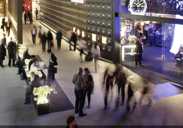 Live de la Basel: Industria de ceasuri isi revine cu remedii asiatice - Foto 8 din 8
