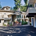 Cum arata casa romanilor din Clyde Hill - Foto 3 din 13