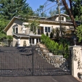 Cum arata casa romanilor din Clyde Hill - Foto 7 din 13