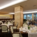 Hotel Crowne Plaza dipa renovare - Foto 2 din 5