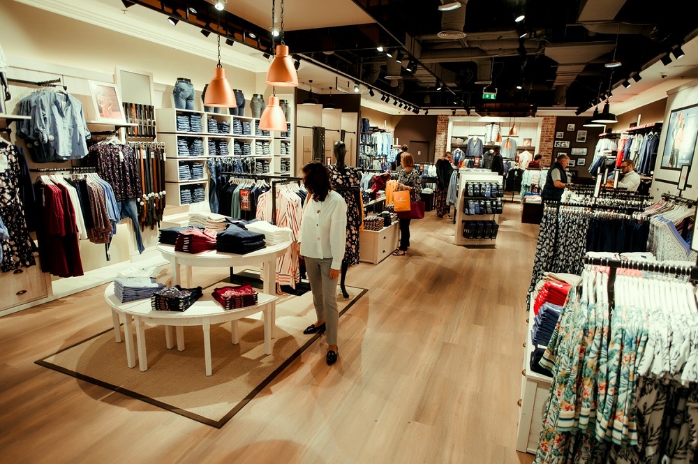 Brandul de fashion Tom Tailor deschide primul magazin din nordul tarii