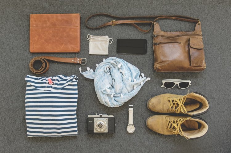 Ce haine iei cu tine într-un city-break? – 3 articole care nu trebuie să lipsească pentru a-ți face bagajul