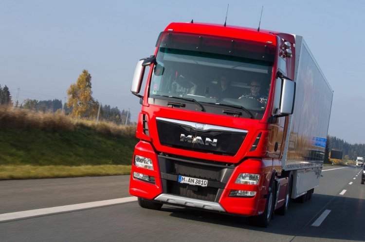 Euroluc Trucks, firma care susține prosperitatea business-urilor cu camioane profesionale