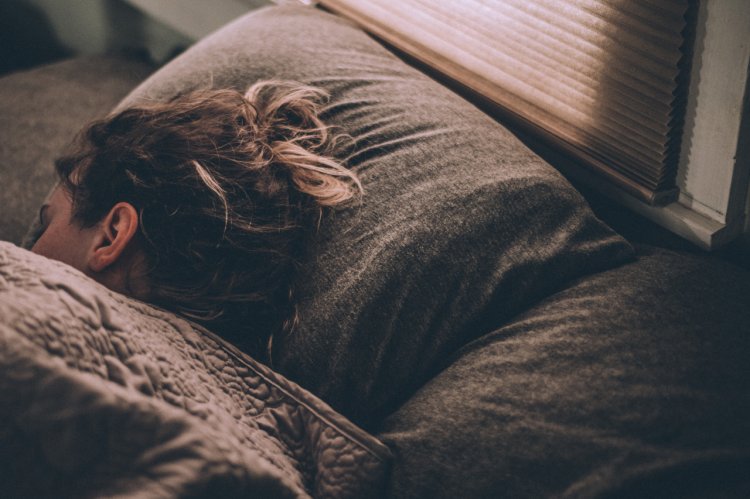 7 mituri combătute despre somn