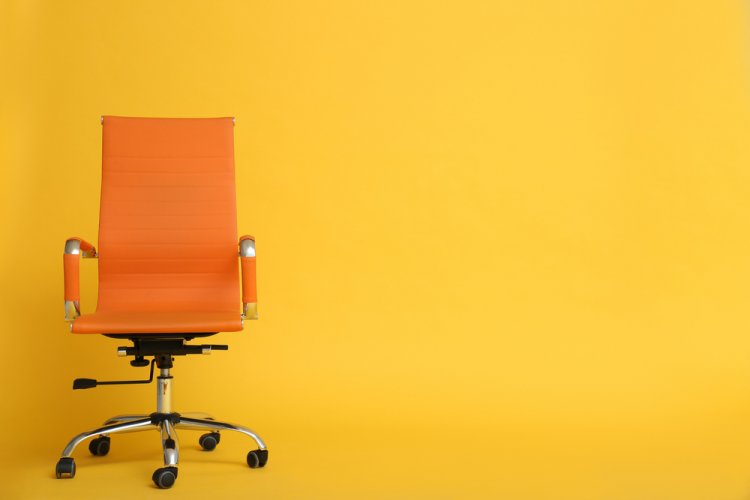 Cum să alegi un scaun de birou confortabil: 3 sfaturi