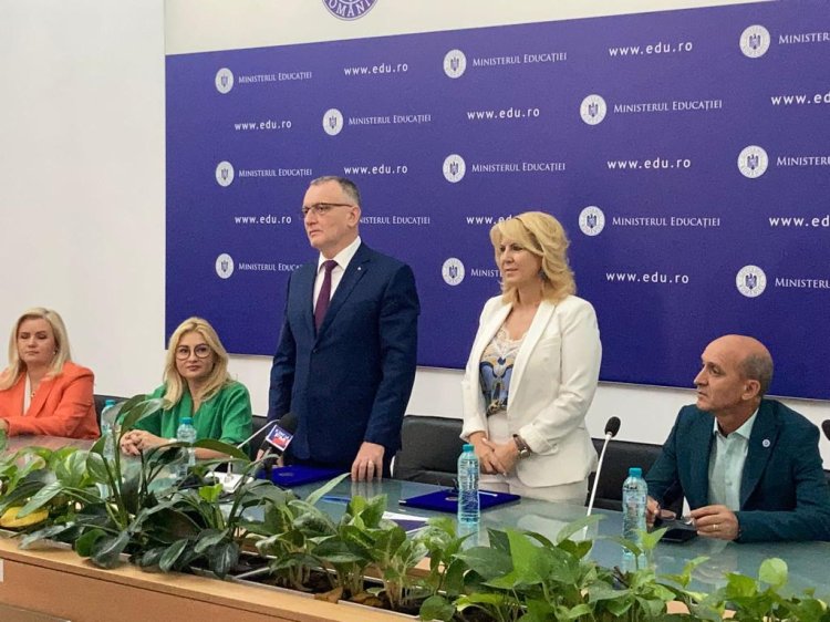 Ministrul Educației, Sorin Cîmpeanu, a semnat împreună cu CONAF și FPPG „Pactul pentru Educaţie Antreprenoriala"