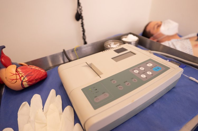 Cum alegi electrocardiograful potrivit pentru un cabinet sau clinică?