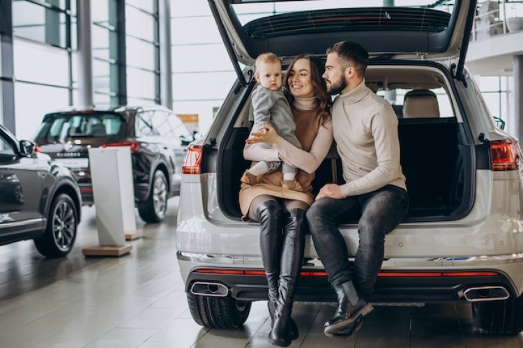 De ce să închiriezi o mașină pentru excursiile cu familia?