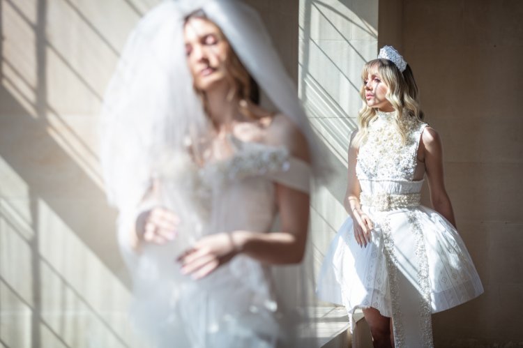 Zestal: Două antreprenoare redefinesc rochia de mireasă cu o colecție bridal modernă și versatilă